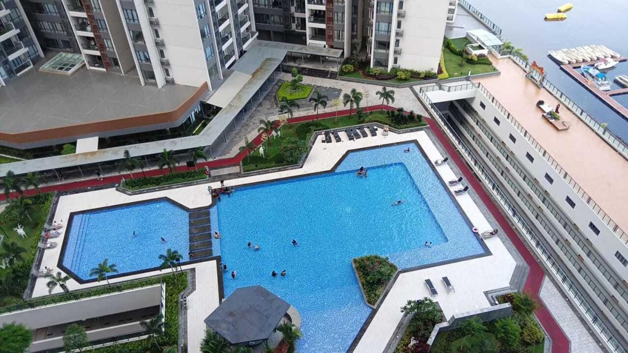 R&f Phrase 2 Full Unblock Sea View Luxury Unit Pangsapuri Johor Bahru