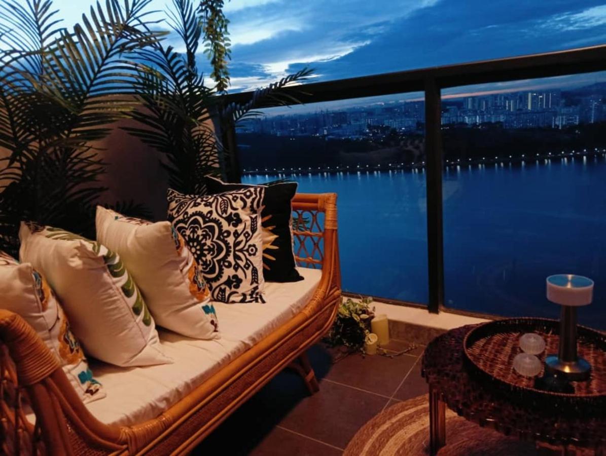 Pangsapuri R&f Phrase 2 Full Unblock Sea View Luxury Unit