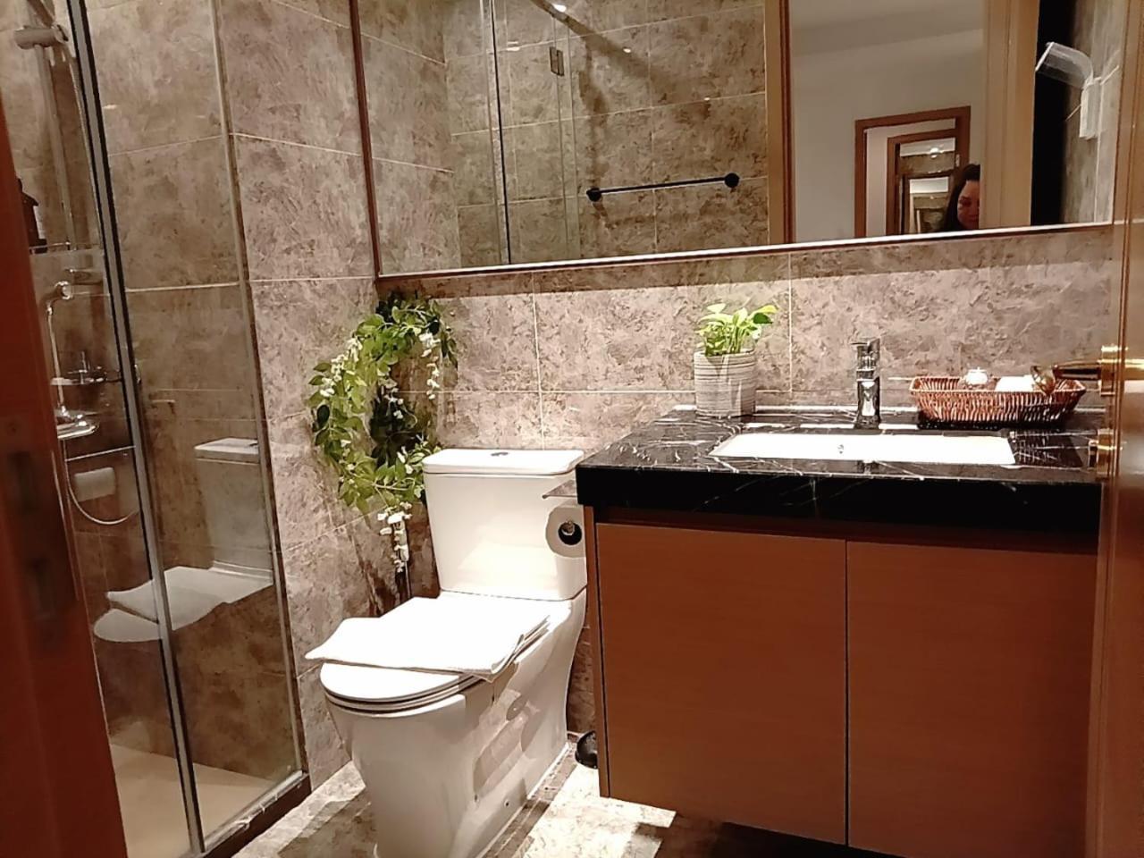R&f Phrase 2 Full Unblock Sea View Luxury Unit Pangsapuri Johor Bahru